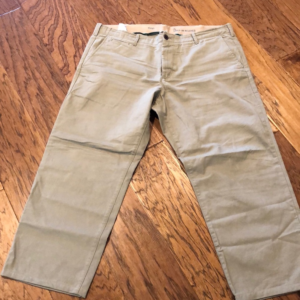 Gap Khaki